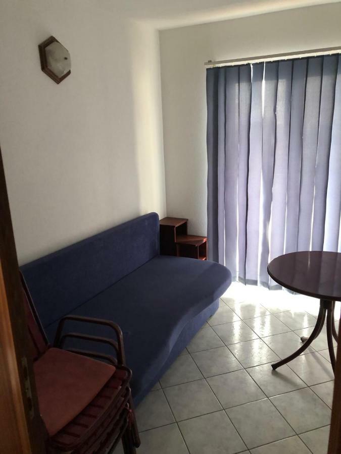 Apartments With Private Parking Baška Voda Kültér fotó