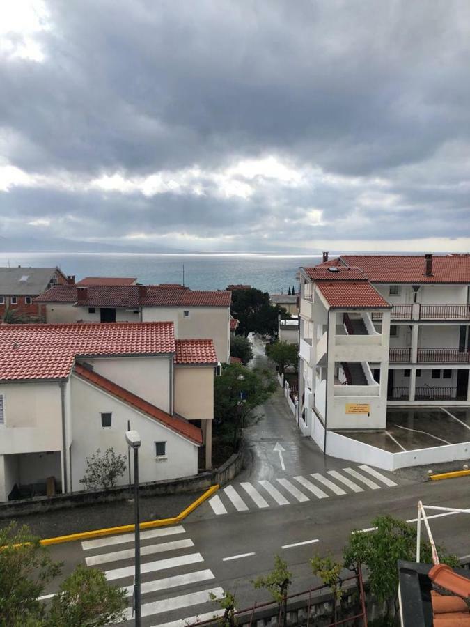 Apartments With Private Parking Baška Voda Kültér fotó