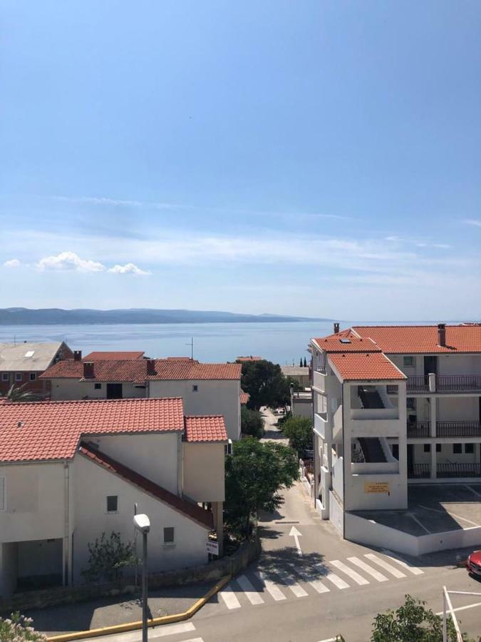 Apartments With Private Parking Baška Voda Kültér fotó
